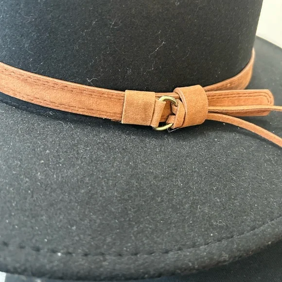 Black Felt Fedora Hat with Brown Suede Band and Tassel‎ Detail - Picture 2 of 5